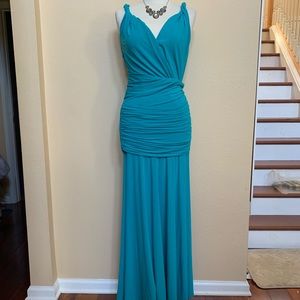 🌺 HALSTON GOWN ruched style